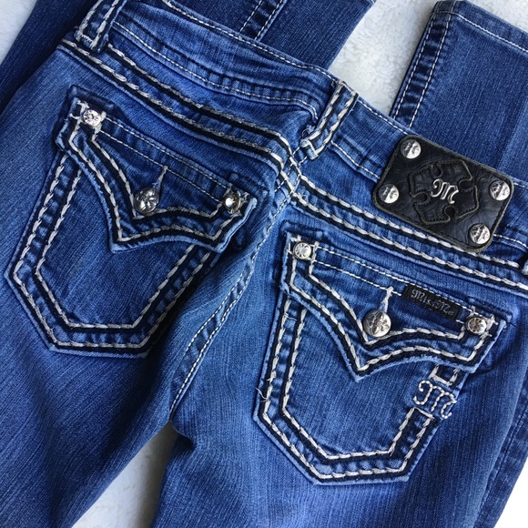 Miss Me Bootcut Jeans Size 25x30” - Picture 4 of 7